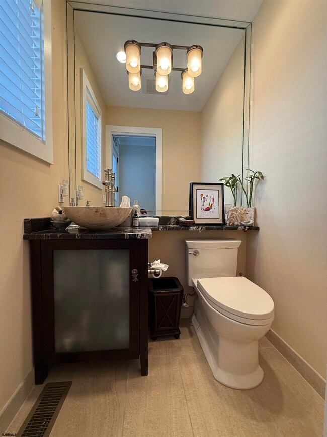 Building Photo - 103 S Andover Ave