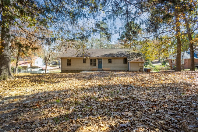 Building Photo - 1605 Owls Nest Rd