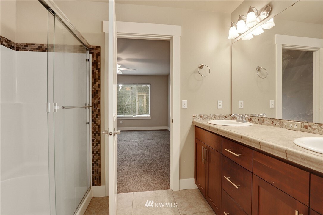 Building Photo - 31045 2nd Pl SW