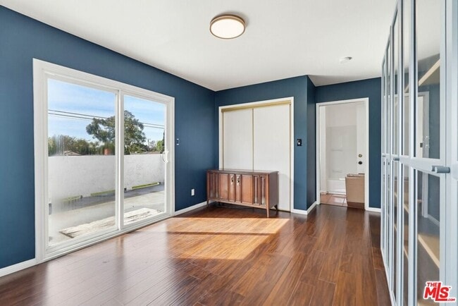 Building Photo - 2200 Easy Ave