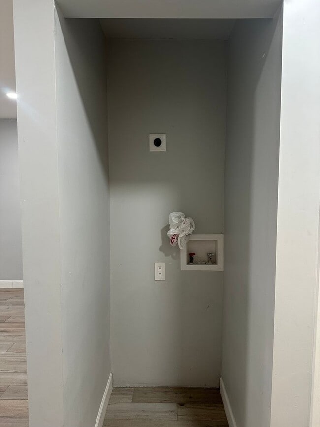 Building Photo - Culver2626