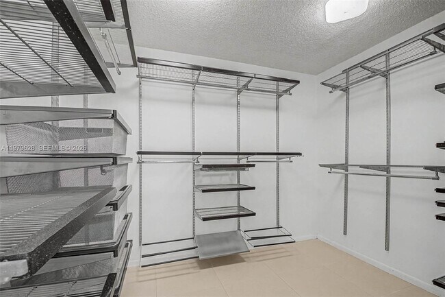 Building Photo - 13621 SW 103rd Ave