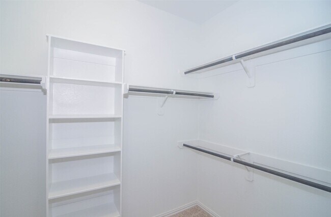 Building Photo - 18039 Westward Dale Dr