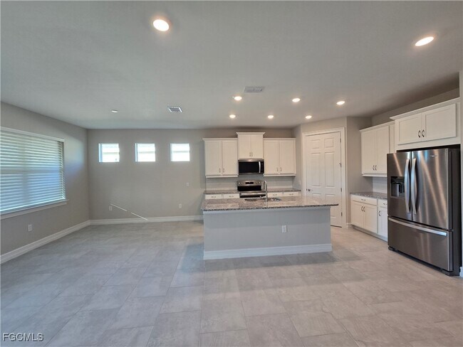 Building Photo - 1224 Mariners Vw Ter