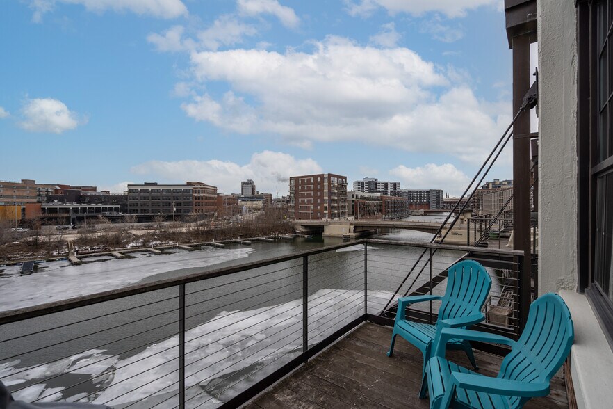 Views from Balcony - 311 E Erie St