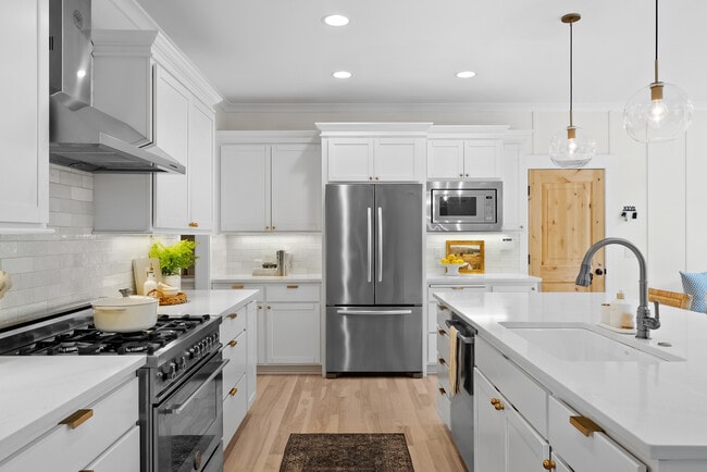 Building Photo - 11311 66th Ave