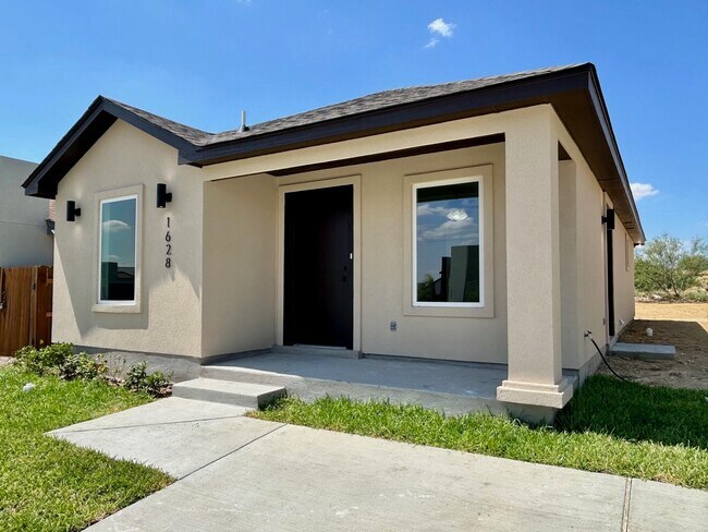 Building Photo - 1628 Bilbao Drive