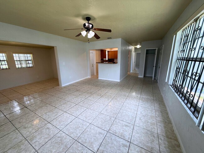 Building Photo - 2401 NW 170th St