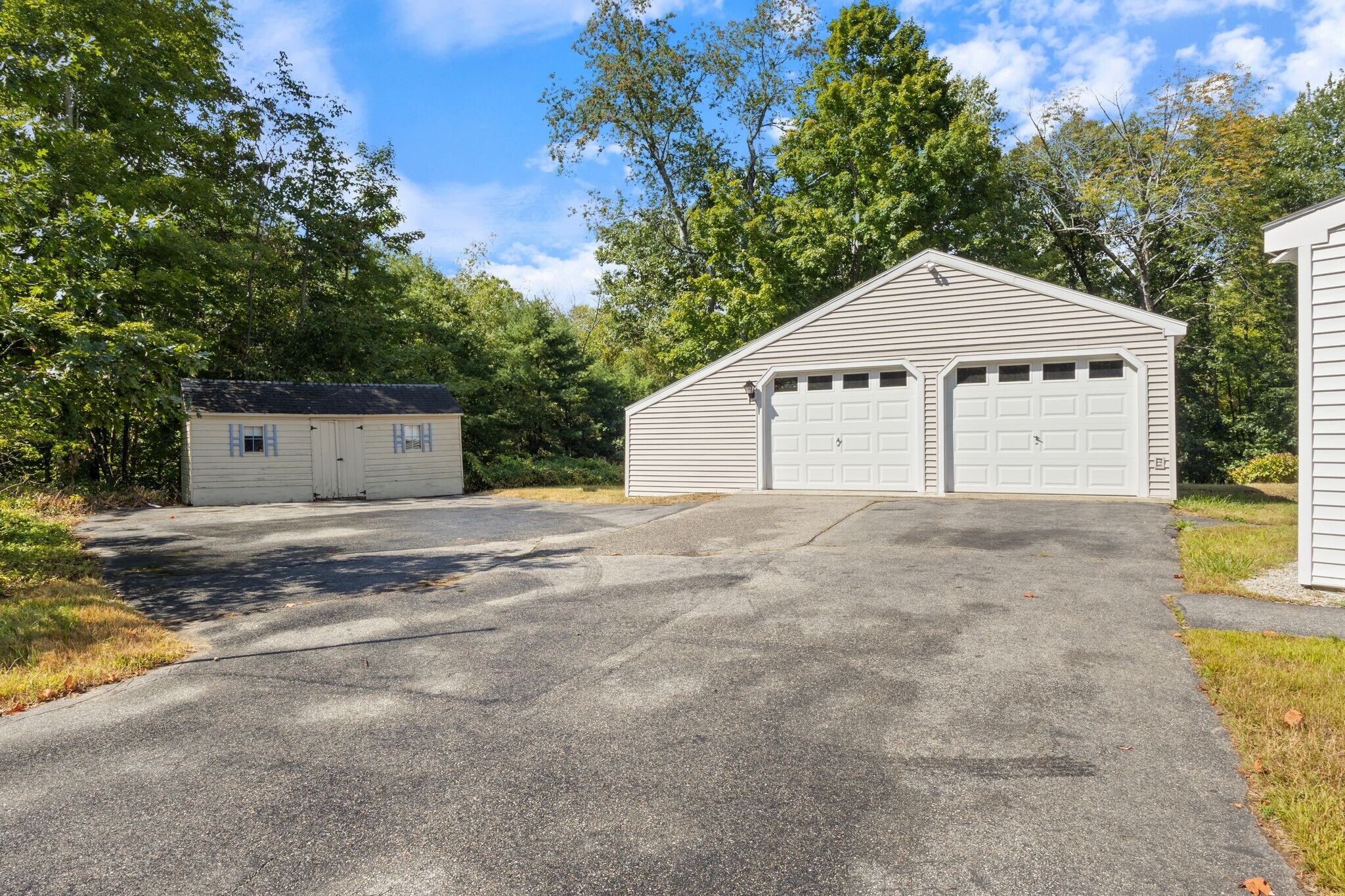 Building Photo - 665 S Waterboro Rd