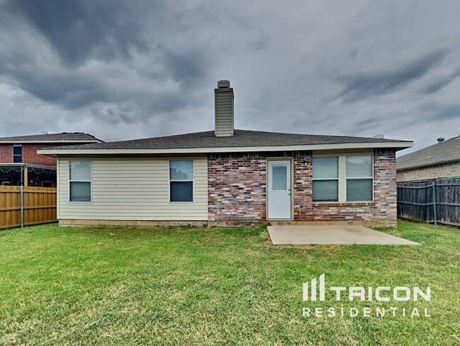 Building Photo - 3032 Cesareo Dr