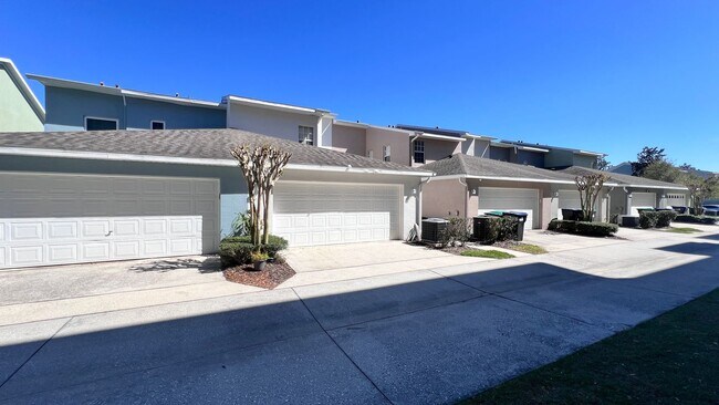 Building Photo - 3548 Peppervine Dr