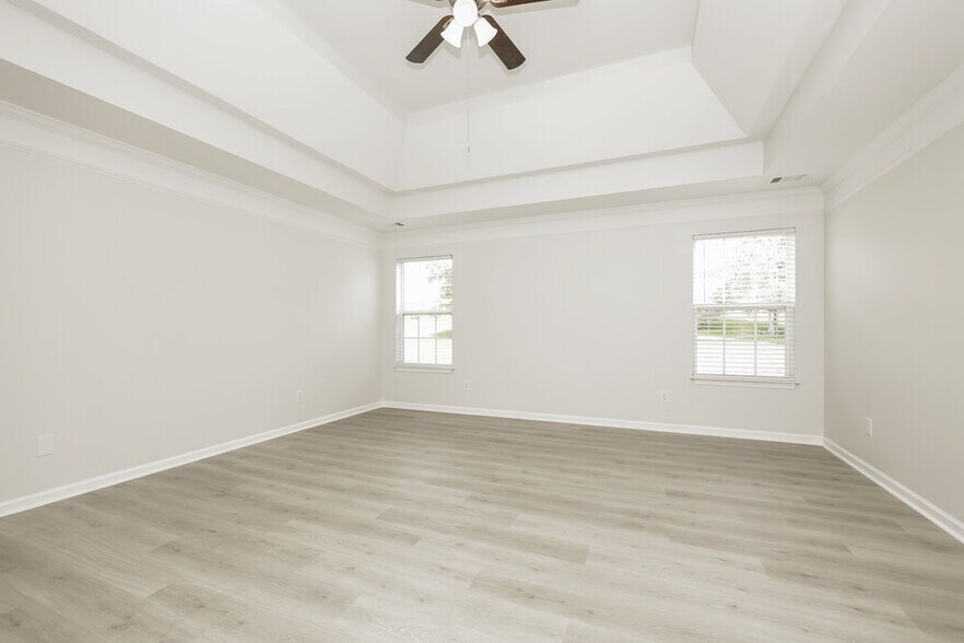 Building Photo - 102 Polk Ct