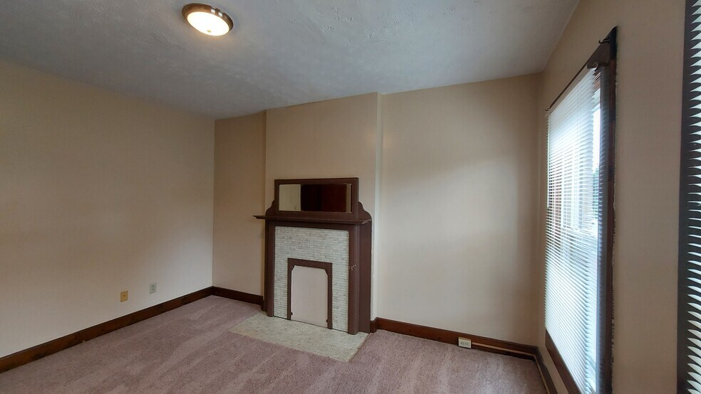 Building Photo - 404 King Ave