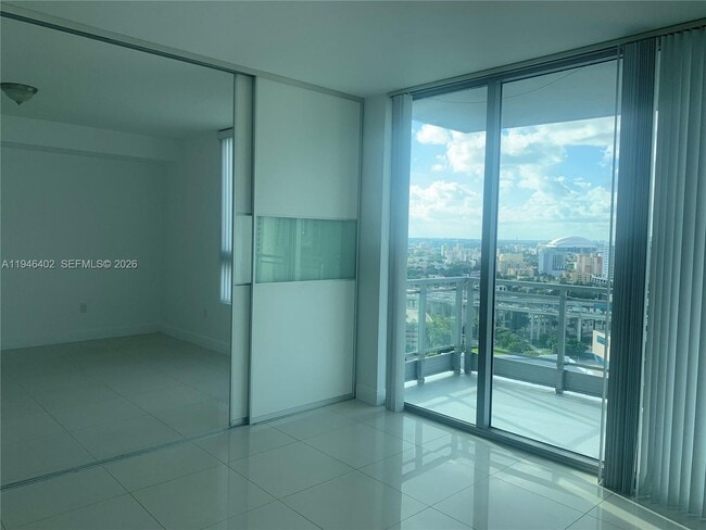 Building Photo - 90 SW 3rd St