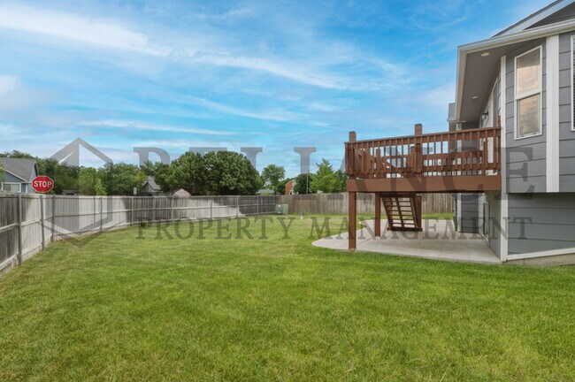 Building Photo - 1726 Black Oak Ct