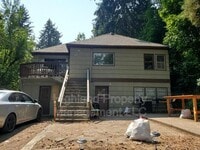 Building Photo - 1032 NE Monroe St