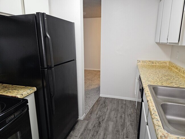 Building Photo - 980 Holli Springs Ln