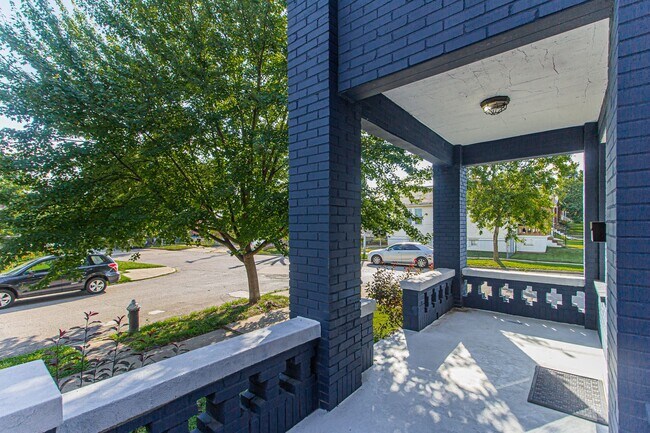 Building Photo - 4099 Fillmore St