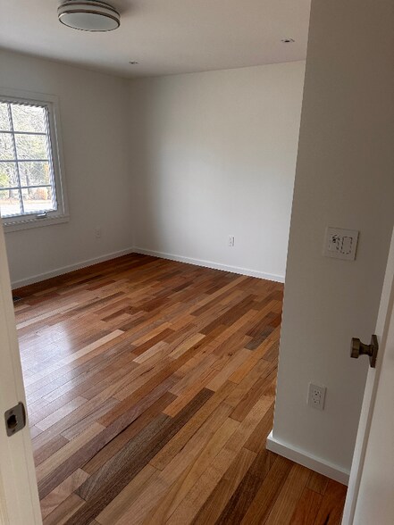 Building Photo - 816 Utterback Store Rd