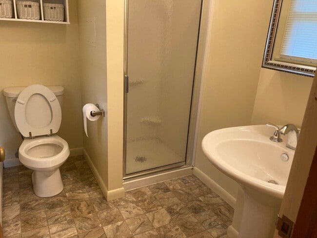 Building Photo - Lease Details for 2025 Start Date ONLY - N...