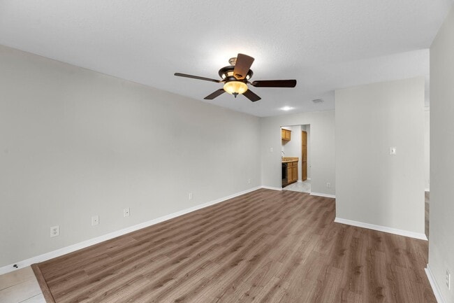 Building Photo - 1900 Bay Area Blvd