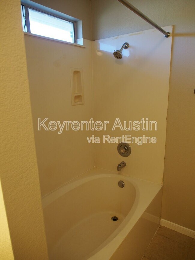 Building Photo - 1702 Verbena Way