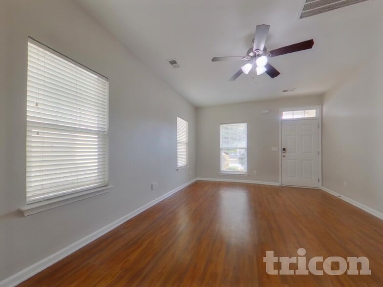 Building Photo - 484 Westmoreland Rd