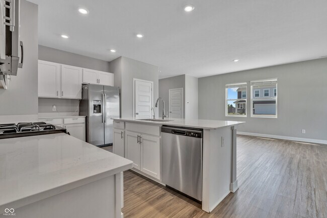 Building Photo - 76 Fernleaf Dr