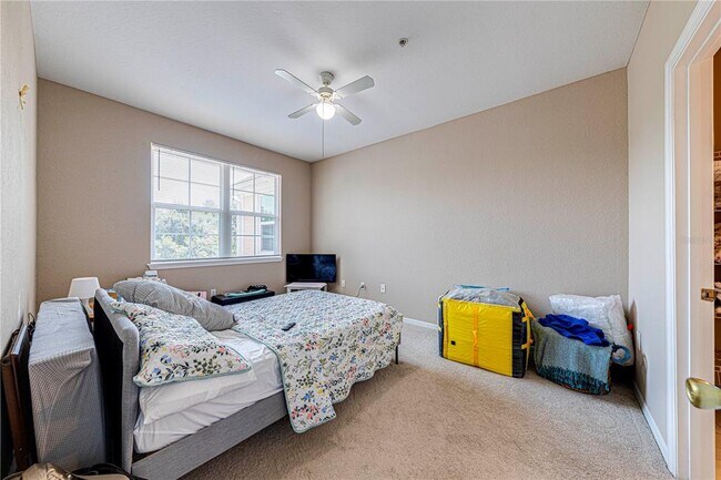 Building Photo - 3250 Corona Village Way
