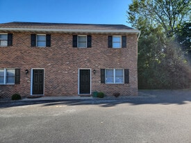 Building Photo - 1524 N Reading Rd