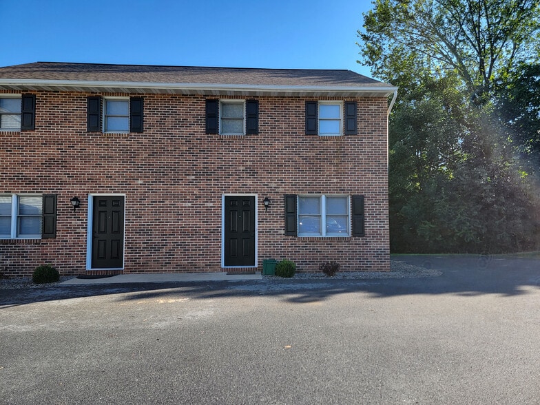 Primary Photo - 1524 N Reading Rd