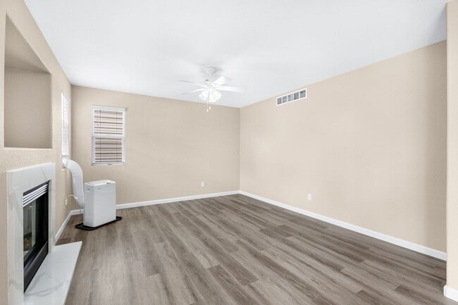 Building Photo - 17624 Quarry Way