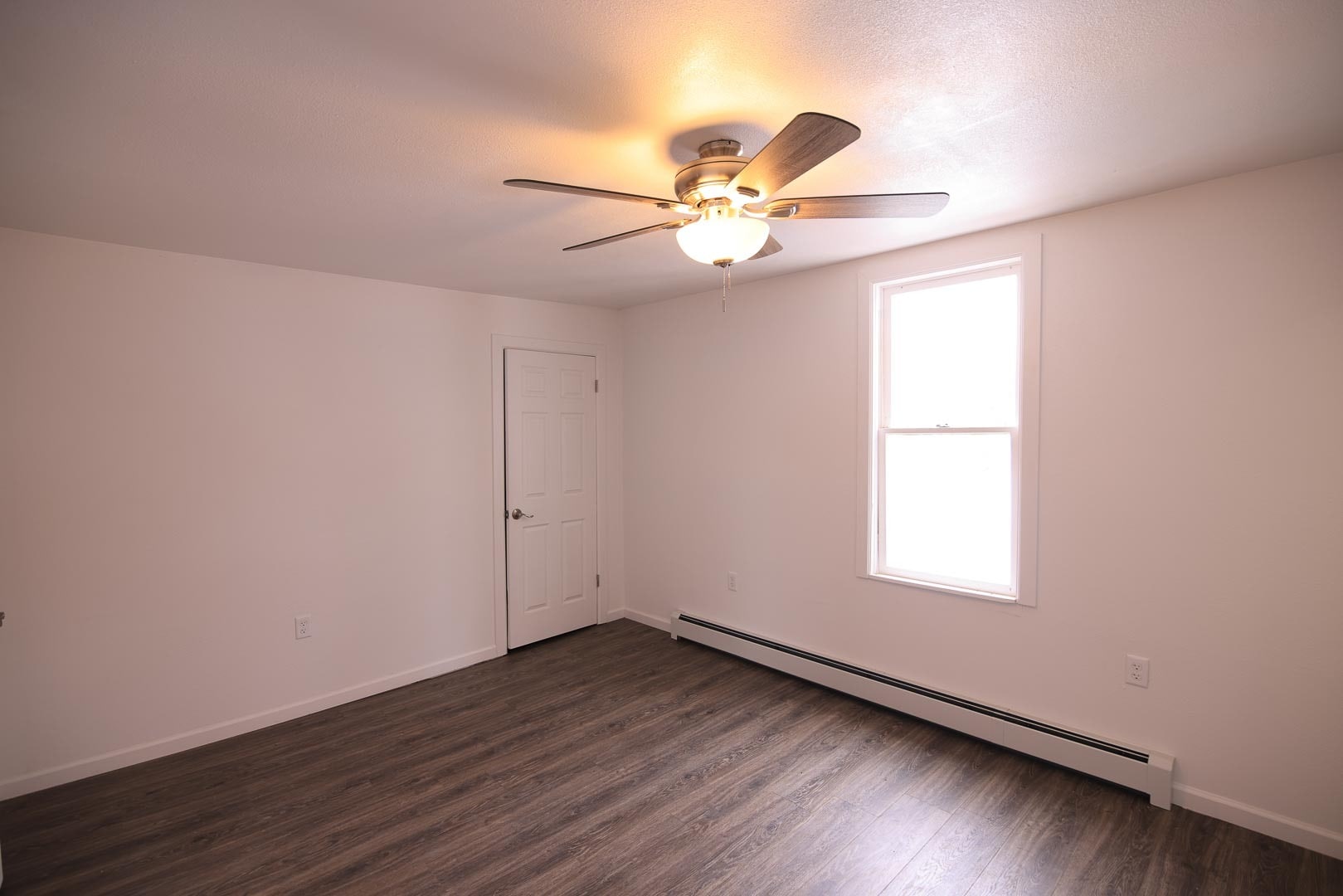 Master Bedroom - 635 Elm Ave