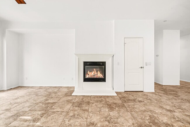Building Photo - 2651 Desert Breeze Way