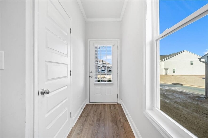 Building Photo - 3831 Brookburn Pk