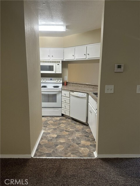 Building Photo - 10655 Lemon Ave
