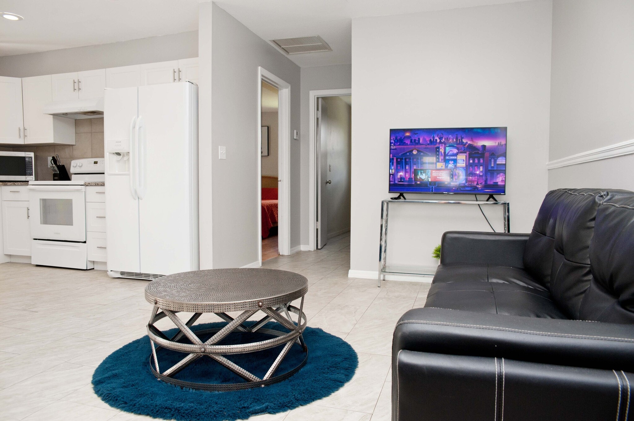 Building Photo - 722 SE Thanksgiving Ave