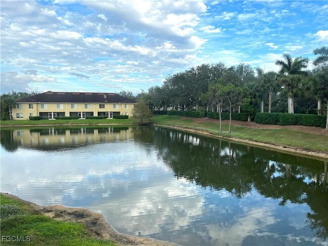 Building Photo - 9465 Ivy Brook Run