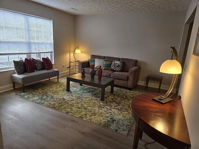 Primary Photo - 7871 Thornfield Ln