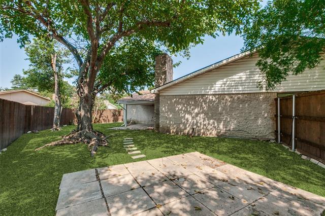 Building Photo - 1221 Middle Cove Dr