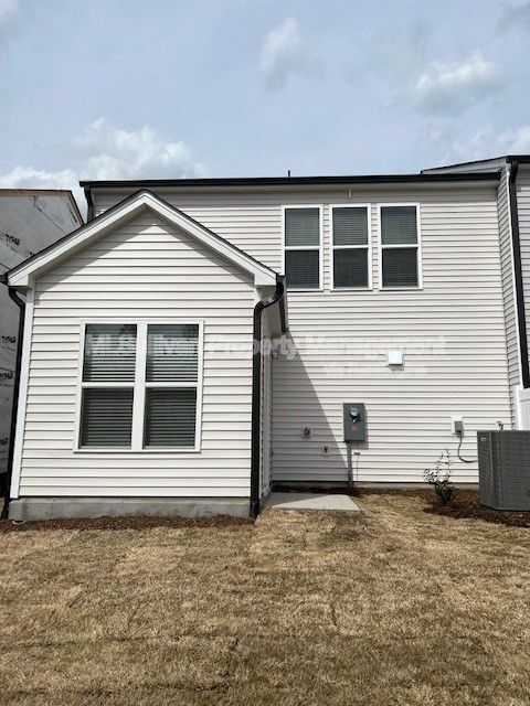 Building Photo - 315 Villanova Dr