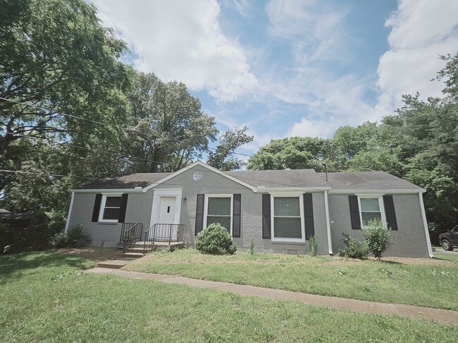 Primary Photo - 919 Rexdale Dr