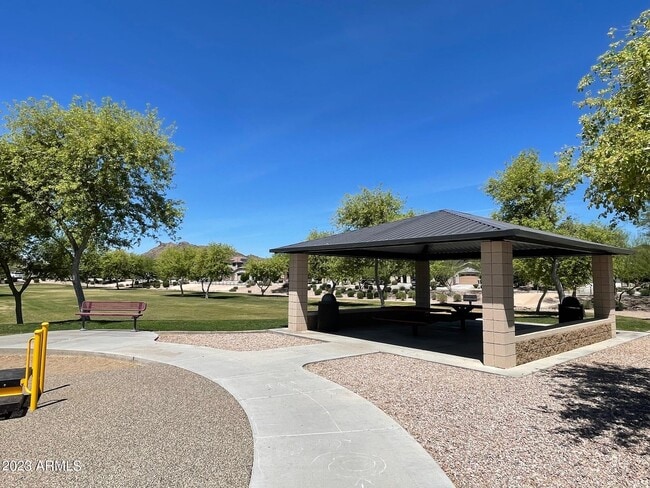 Building Photo - 7621 W Quail Track Dr