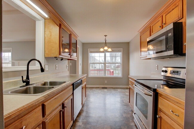 Building Photo - 3696 S Naples Ct