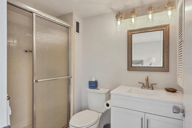 Building Photo - 1250 N Portofino Dr