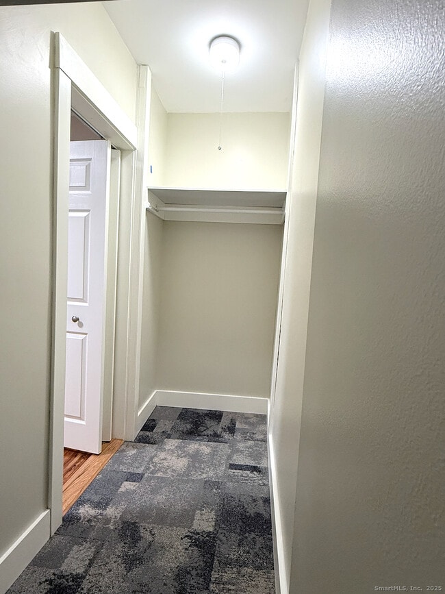 Building Photo - 69 South St