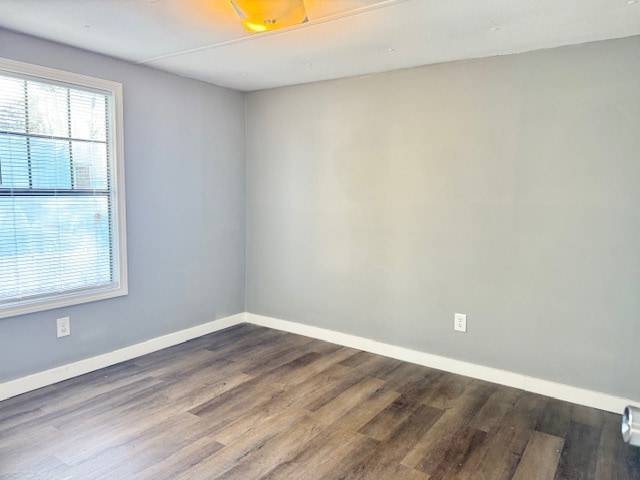 Building Photo - 203 W Conyers Ave