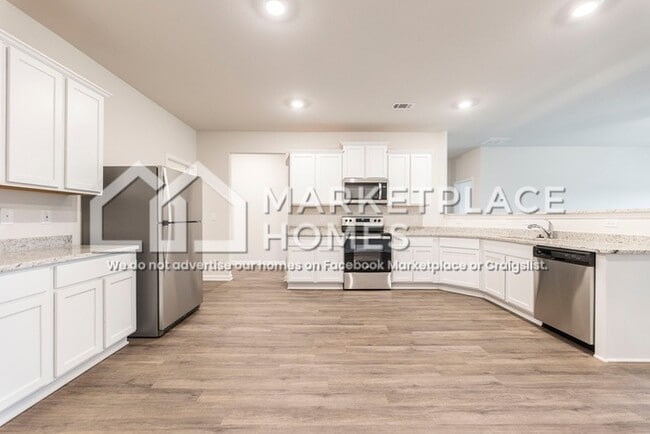 Building Photo - 1274 Fendt Dr