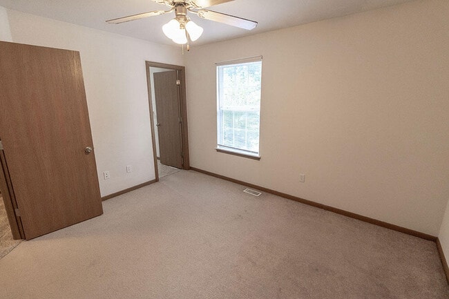 Building Photo - 1613 Citadel Dr