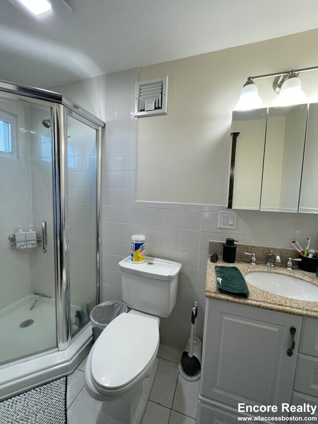 Building Photo - 56 Hobson St